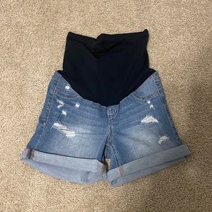 Maternity shorts. Gently worn. Size 29